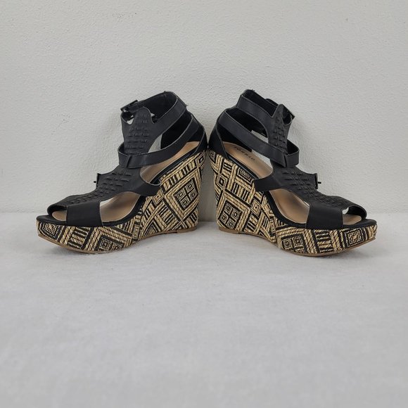 Torrid Aztec Design Wedges Black and Tan  Size 11 - Picture 3 of 8
